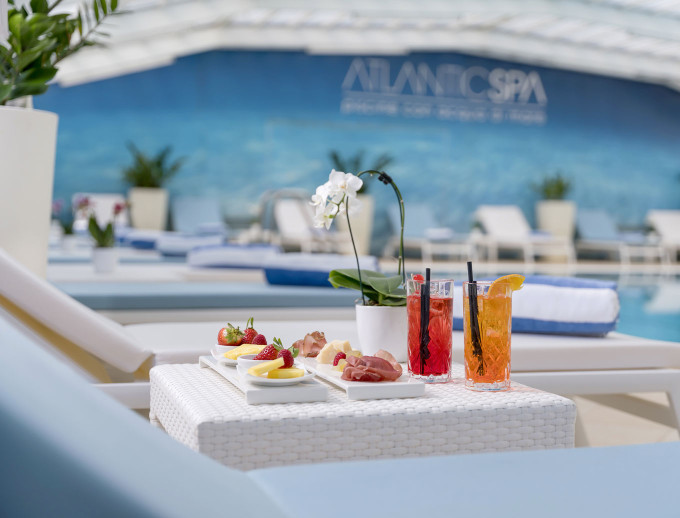 media.Gallery-piscina-Atlantjde-3-Hotel-Atlantic-Riccione